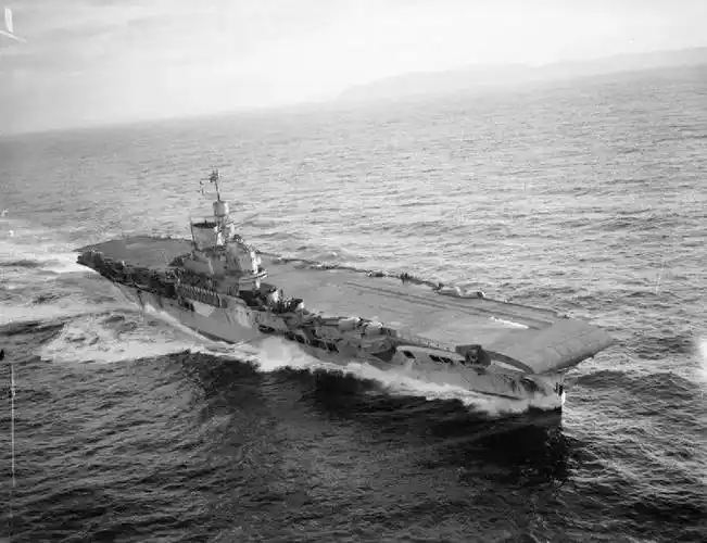精选好图:胜利号航母