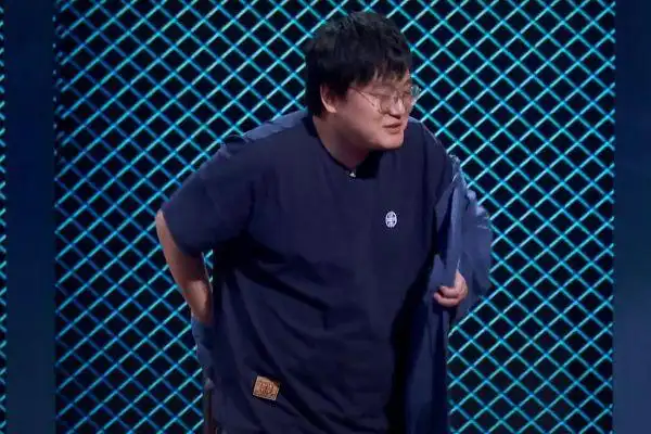 李雪琴王建国cp成真节目中杨天真已有暗示盖衣服显建国暖心