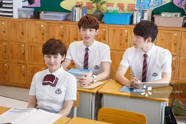 夏至未至#立夏 #夏天来了 #视觉中国     "原来那年 - 抖音