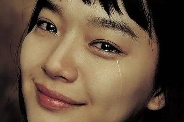 女生哪种哭最让人心疼,住宅大门风水朝向