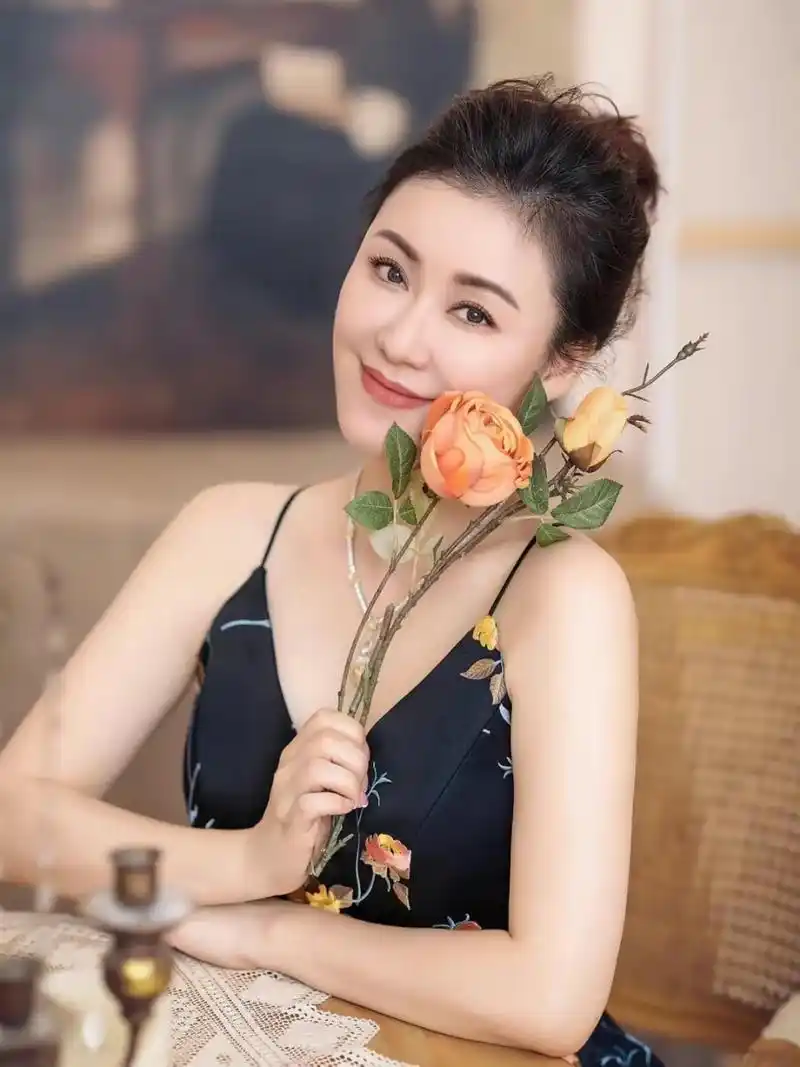 成熟女人的最美时刻# 四十岁的女人最美