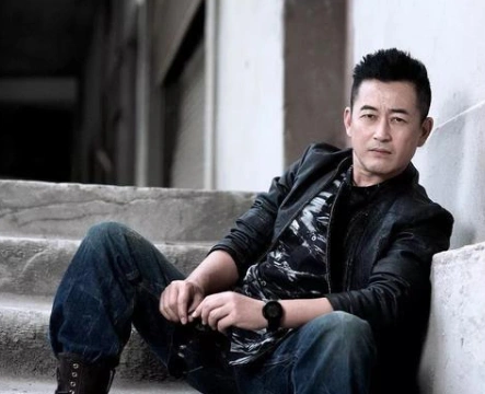 大孝子王志飞聋哑父母陪我长大我以孝心浸润他们的临终岁月