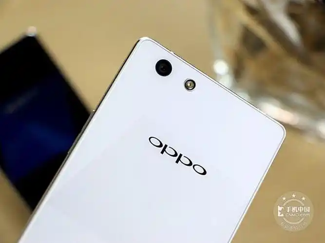 白色oppo r1c(电信4g)手机机身细节图片大图_oppor8205图片_手机中国