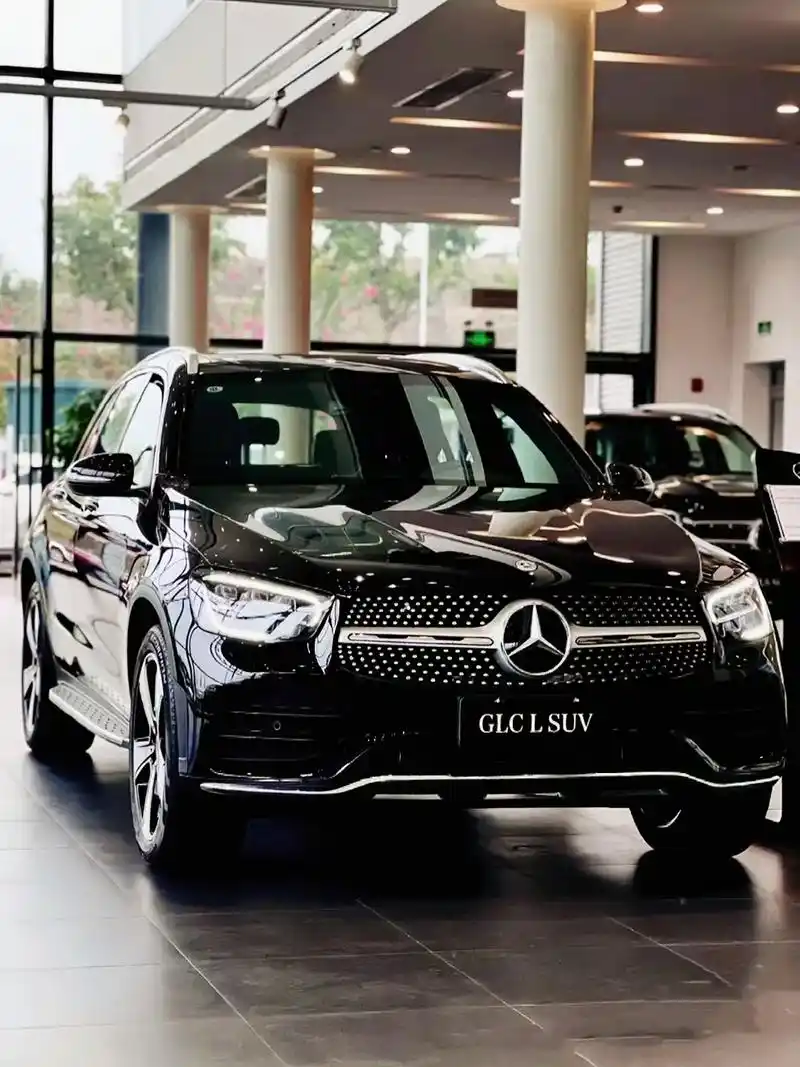 奔驰 glc 300 l 4matic .搭载 2.0t 2 - 抖音