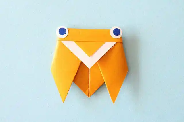 幼儿园夏天手工折纸蝉的方法步骤图解