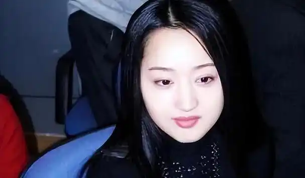 杨钰莹巅峰时隐退3年为赖文峰堕胎4次今年52岁至今仍没有结婚