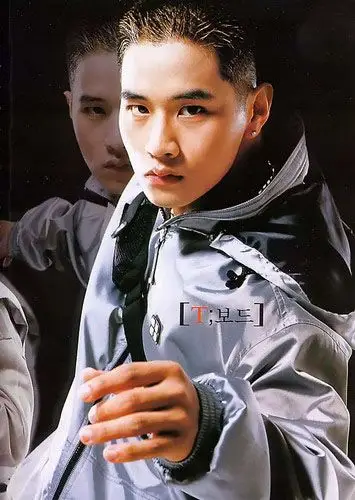 刘承俊,1976年12月15日出生于 a target="_blank" href="/item/韩国