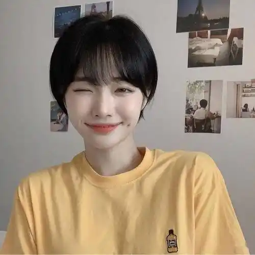 最适合15岁左右的圆脸女生发型,这8种很不错,百变时尚有个性_层次感