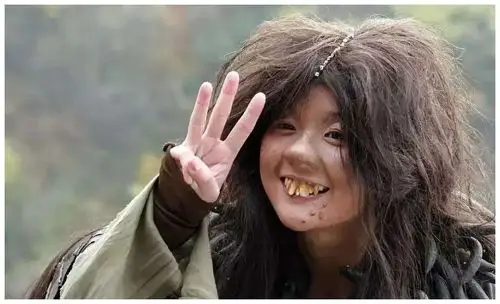 10位"长得极美"却非要"扮丑"的女星:第六位直接变"怪物"了