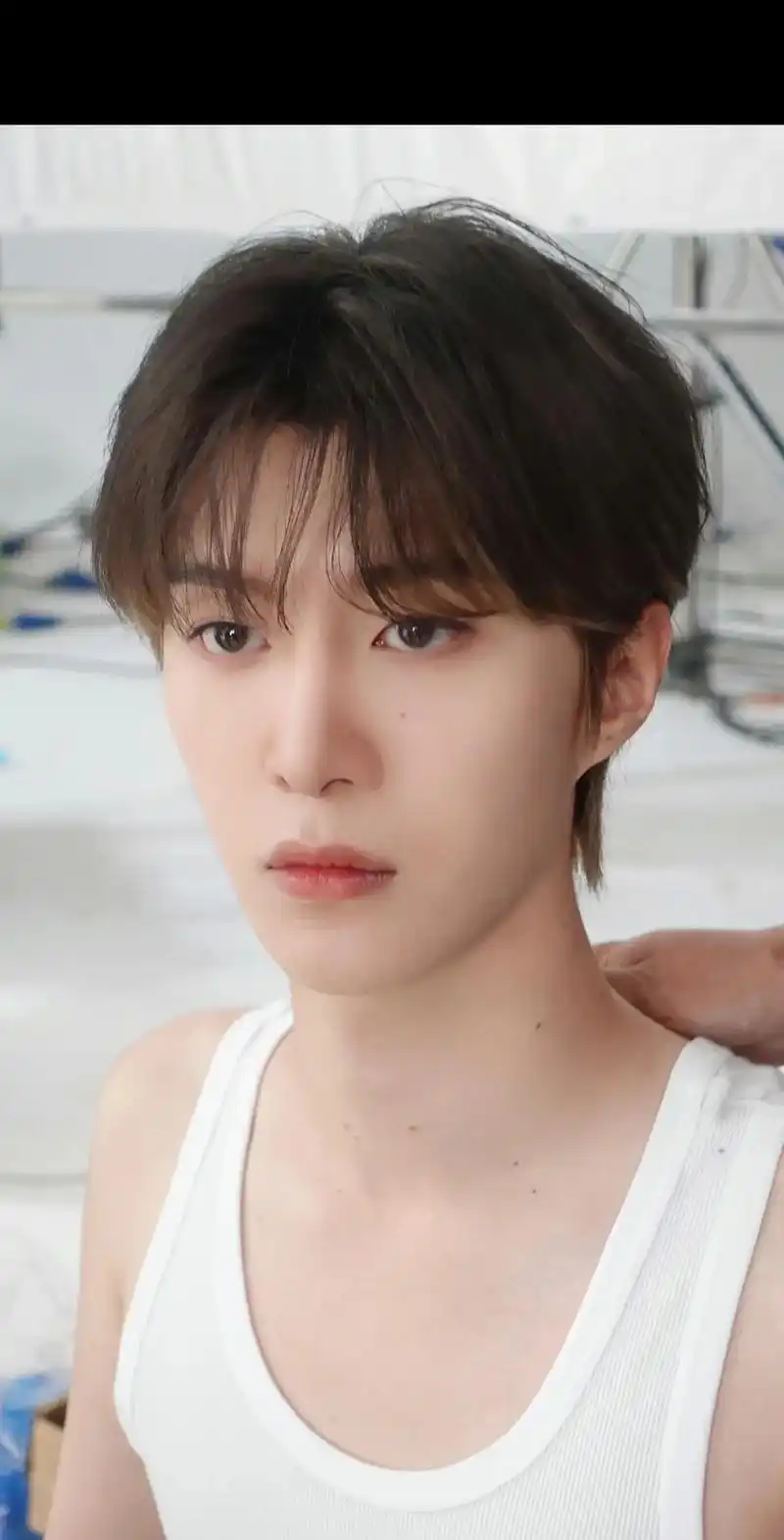 范丞丞生图 壁纸