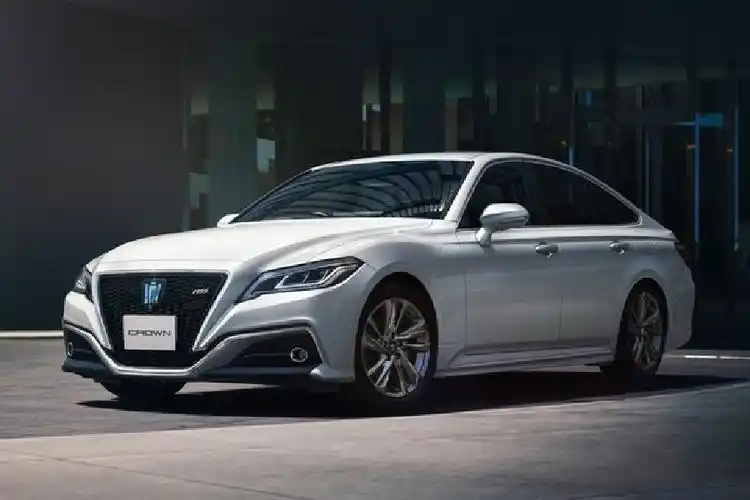 真引入国内?网传一汽将丰田引入第十五代皇冠,预计35万-45万元