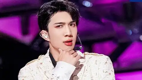 实名吐槽被骂耿直过头韩佩泉直播哭诉做人还请嘴下留情