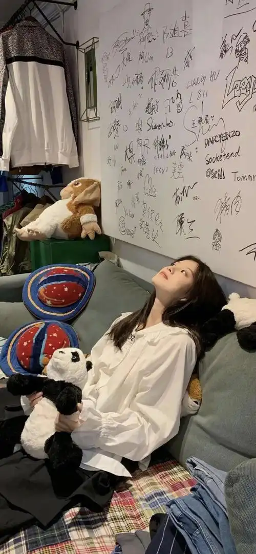 高清 高冷 锁屏 壁纸(wb麻雀壁纸)