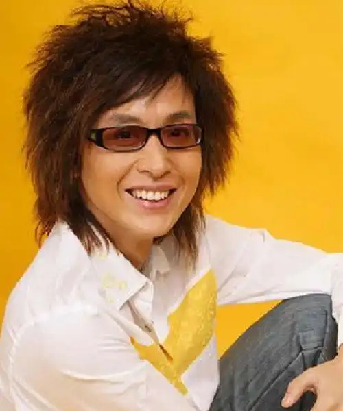 00销量:0产品详情职业歌手年代70后服务形式明星祝福性别男合作方式