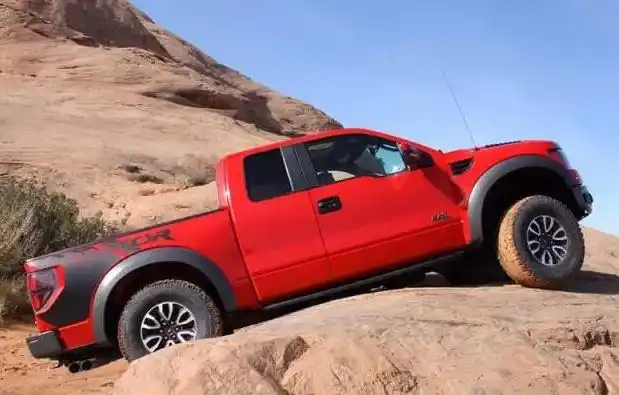 世界上更大的皮卡福特f750(福特f750巨型皮卡) - 小邻网