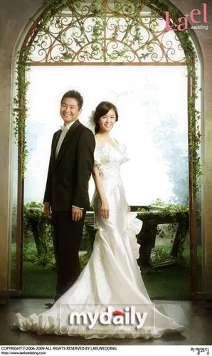 张英兰与男友韩昌定于9月完婚(图)