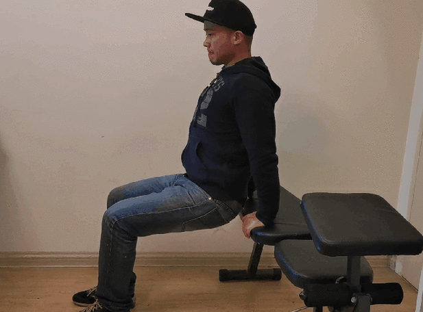 手臂训练日末尾加入5组反向臂屈伸肱三头肌又变厚了