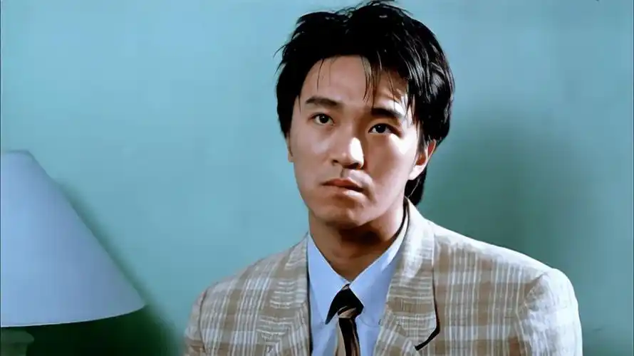 周星驰成名之作《赌圣》:上映前不被看好,最后票房数据令人刮目相看