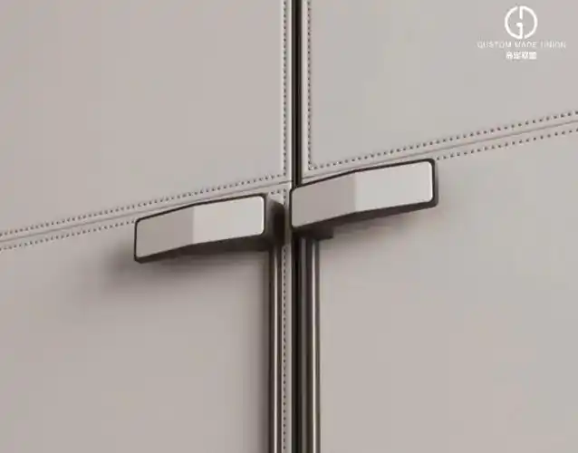 71新款拉手皮革门2