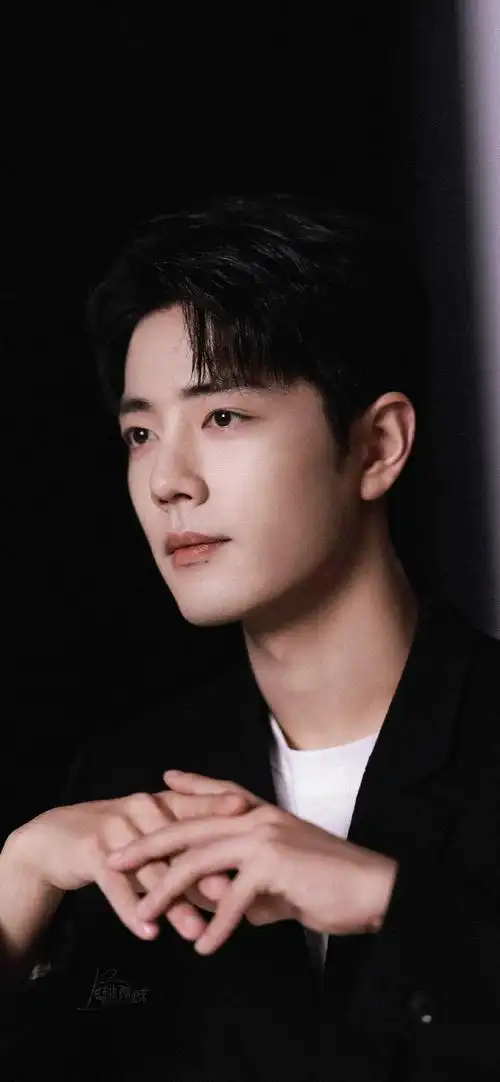 浅摸两张简单的锁屏壁纸,需要的自存#肖战