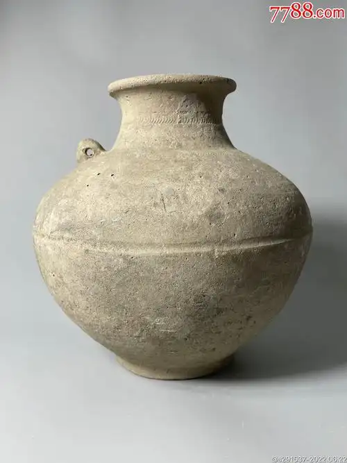 春秋战国单系波纹线条灰陶罐