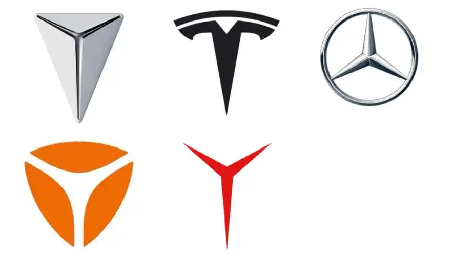 从公布的图片来看,长安深蓝的logo长这样logo是一个倒三角形形状,中间