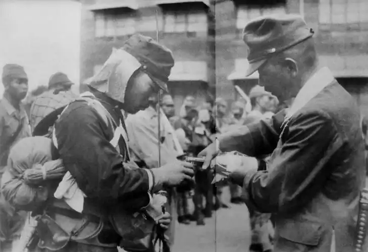 实拍二战东南亚战场的日本兵老照片