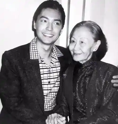 亚洲第一美男尊龙,没有父母没有家,名字都要自己取_陈冲_小角色_生活