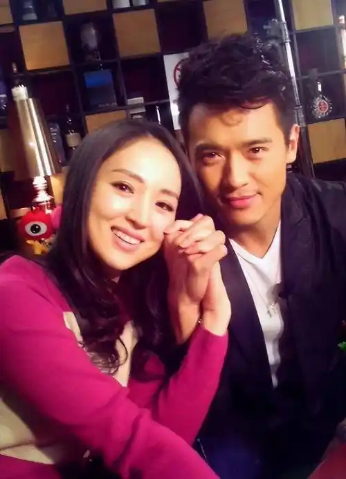 原创离婚3年后再看董璇和高云翔两人生活天差地别