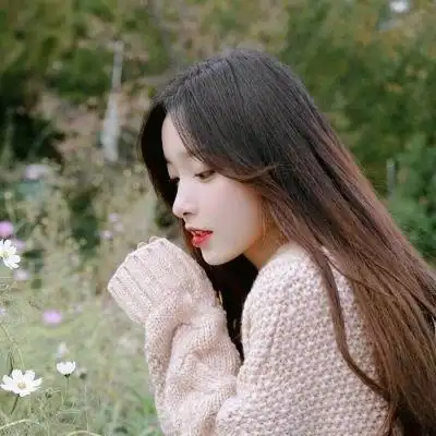 qq头像冷酷女生侧脸_第1页