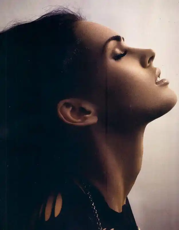 完美侧脸欧美女星美艳写真