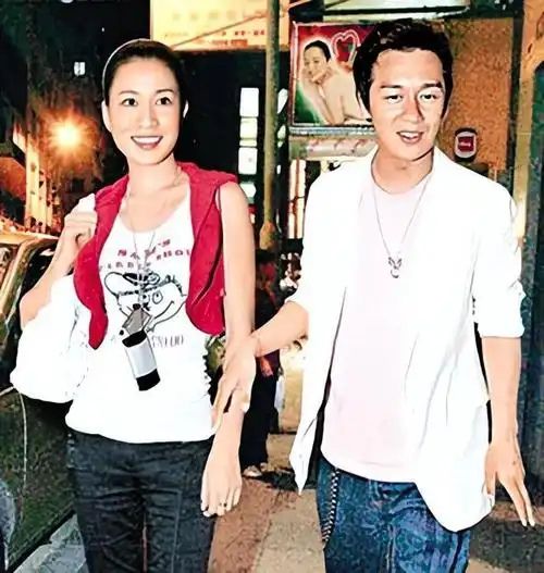 蒋丽莎:5年剖4胎,从来不坐月子,如今38岁的她,老过54岁的丈夫|叶璇