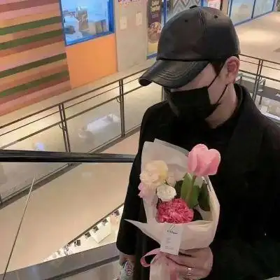 2021最潮头像男成熟稳重的男人