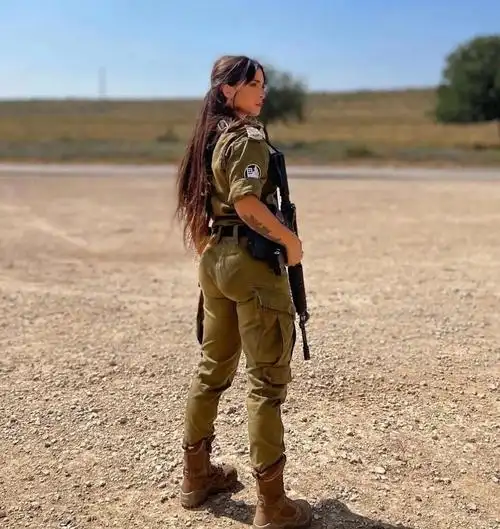 身材火辣辣的以色列女兵!