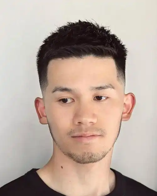 男士发型适合所有人,头发花白大叔剪完不一样,不信你看|时尚|短发