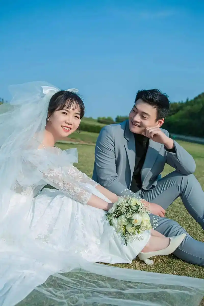 两人从相识到相爱,一路走来经历了多少磨合才有正式的婚礼,今天 - 抖