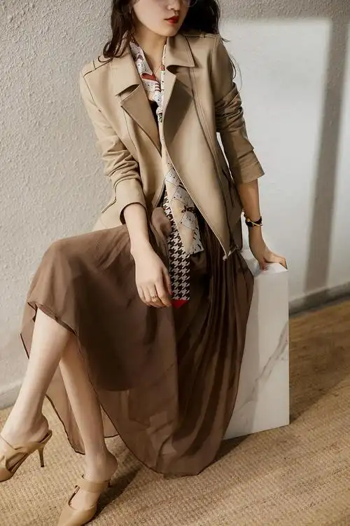 卡帝乐鳄鱼高端女装笑涵阁 い 顺纡桑蚕丝百褶半身裙半裙女设计感小众