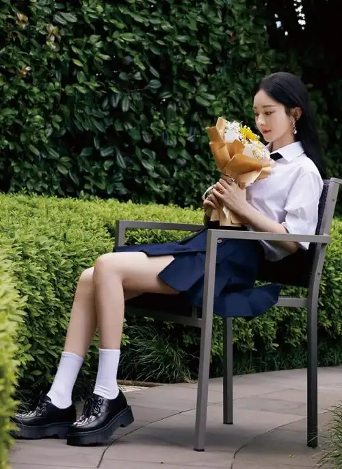 赵丽颖学院风造型写真##赵丽颖快乐大本营