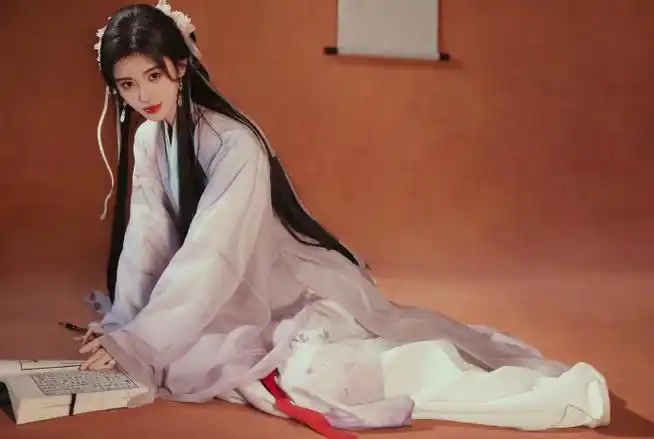 10@鞠婧祎个人工作室微博更新鞠婧祎个人工作室汉服|@暮云清裳耳环