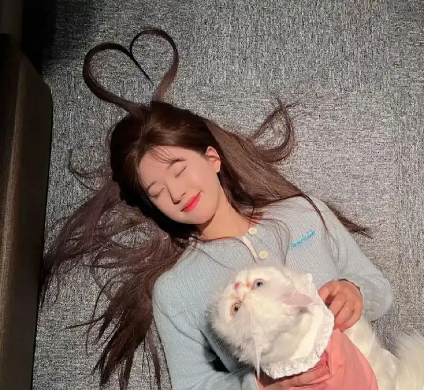 赵露思可爱头像06