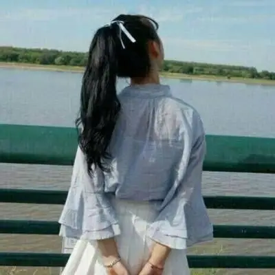 伤感失落女生微信背影头像2020精选 等待是漫长的毒药