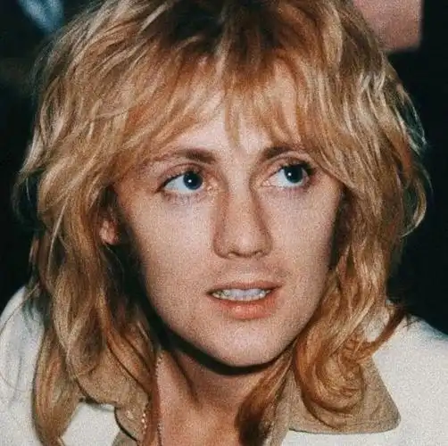 皇后乐队鼓手罗杰泰勒