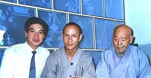 "霍元甲"黄元申:41岁当和尚,出家16年还俗,75岁隐居国外_武术_生活