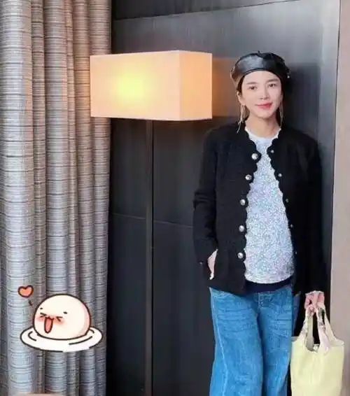 王灿晒杜淳视角美照,手摸孕肚爱意满满,女模范被夸"最美妈妈"_形象