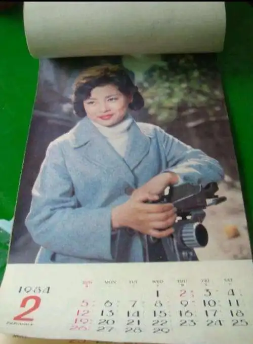 农村老旧挂历,收藏价值翻倍!