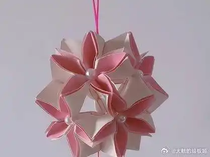 新年镂空灯笼,赶快做起来吧    #折纸教程##手工diy#大触的绘板姬的