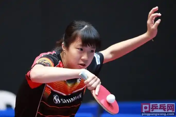 福原爱儿童时打乒乓球比赛视频集_乒乓球运动员福原爱个人资料