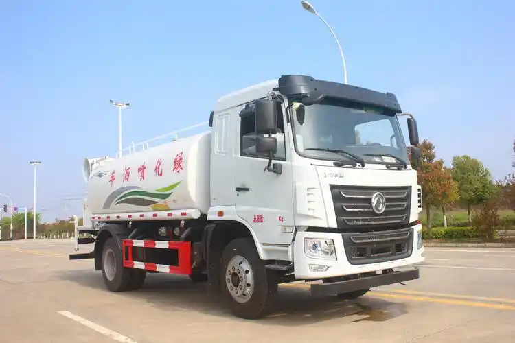 工程环卫洒水车厂家现车优惠价