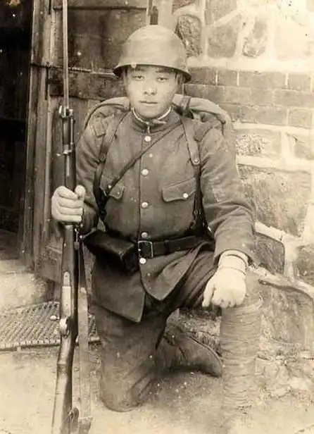 38张二战日本军人老照片身材矮小装备精良