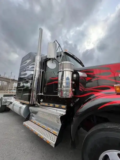 重磅现车擎天柱原型5700xe卡车国内少有